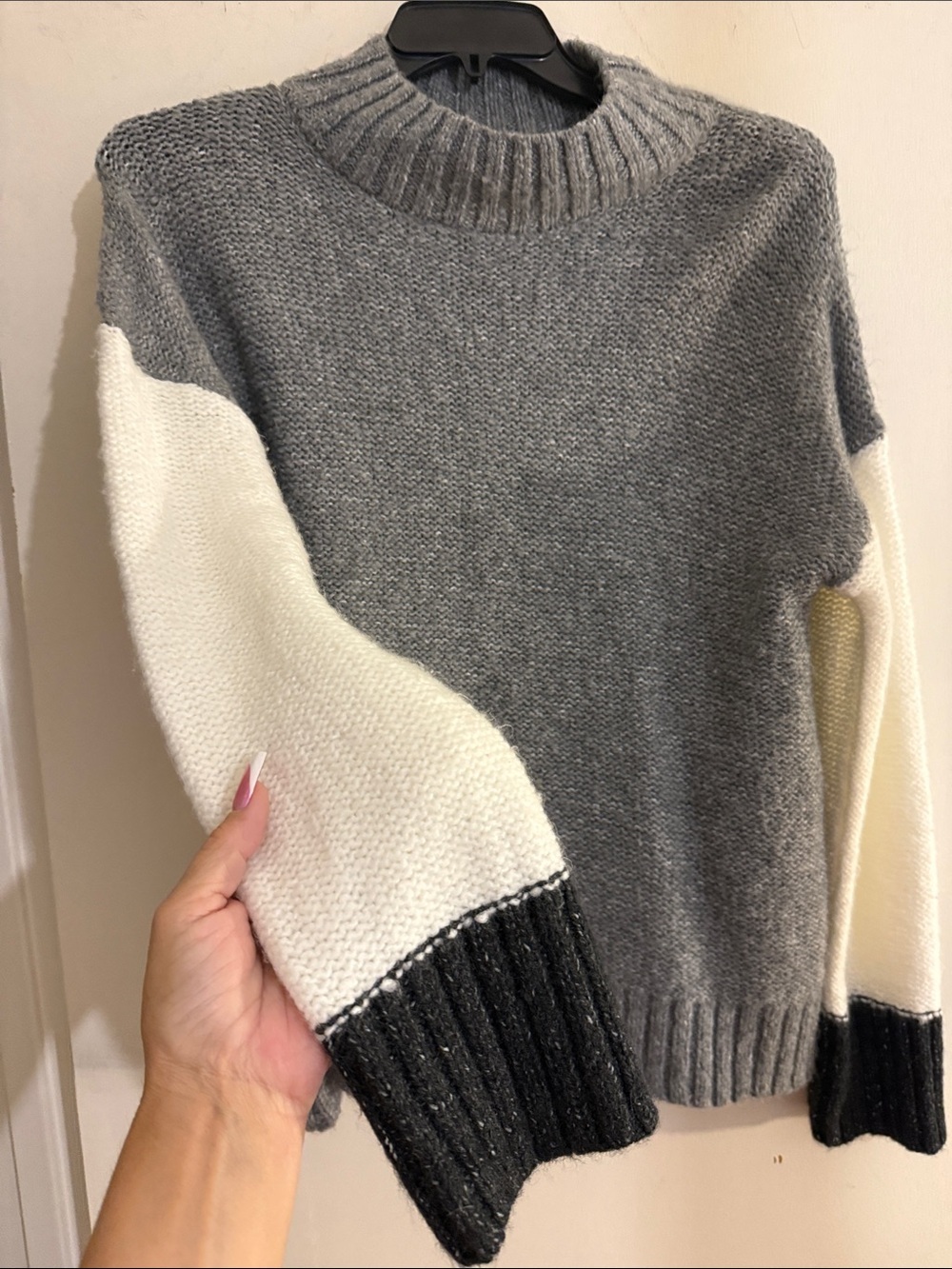 Michael Stars Gray Colorblock Shawl Collar Sweater with Cream & Black Sleeves - Picture 2 of 7